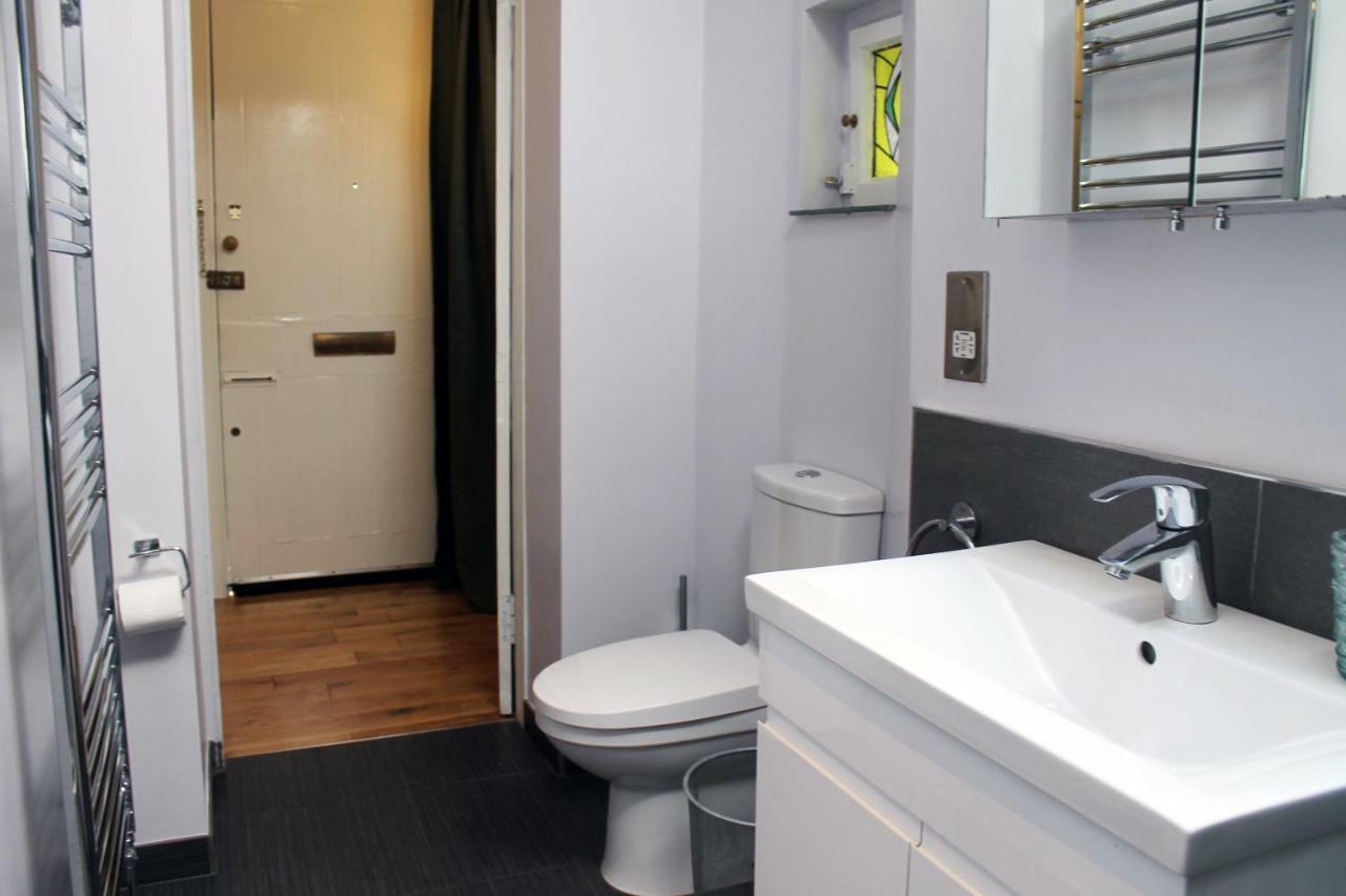 Appartement Silver Lining - Gilmore House With Parking & Garden *
